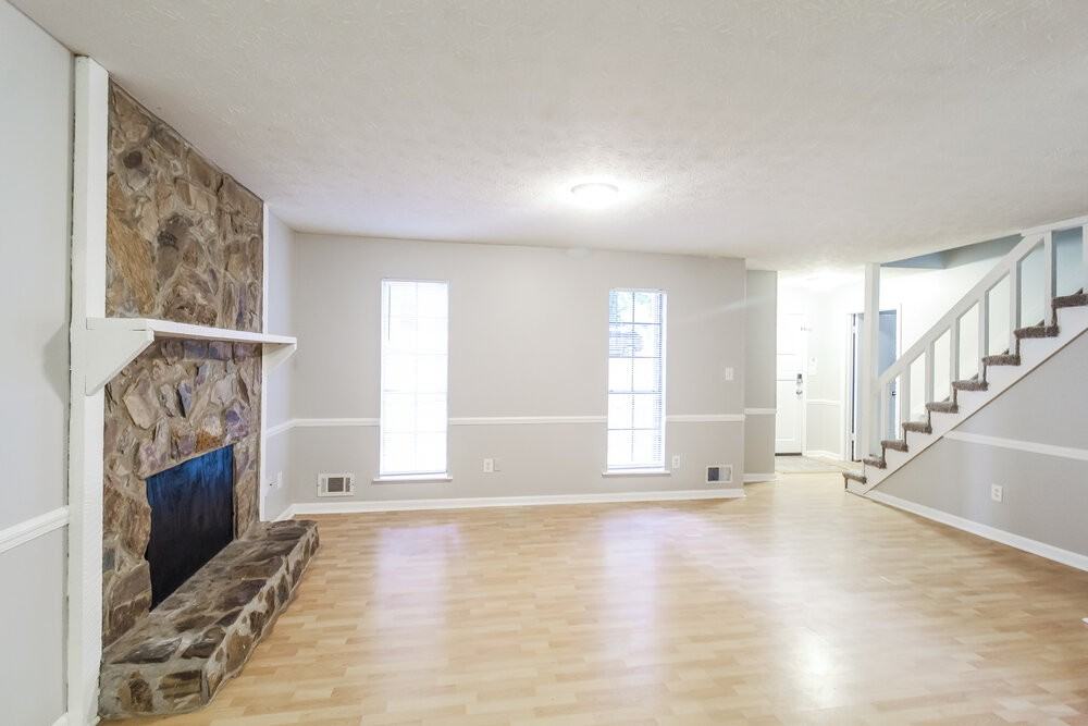 3888 Valley Brook Rd - Photo 6 of 18