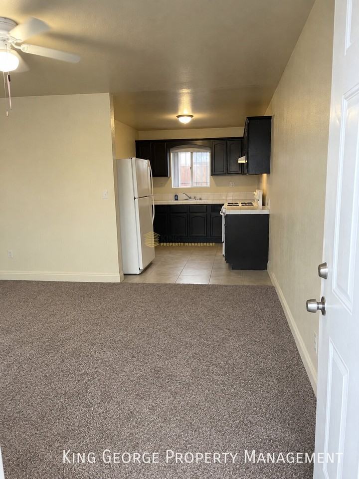355 E Gage Ave - Photo 3 of 23