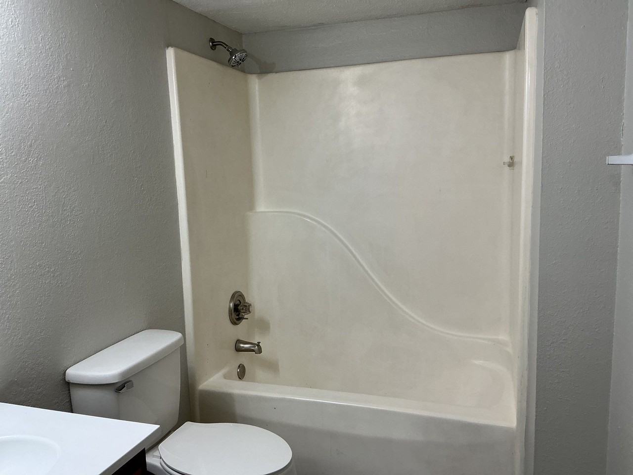29 Camelot Cove #1 - Photo 4 of 7