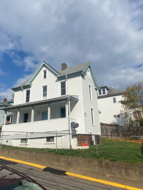701 Dayton St - Photo 2 of 16