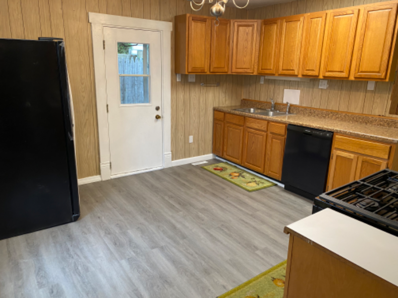 701 Dayton St - Photo 5 of 16