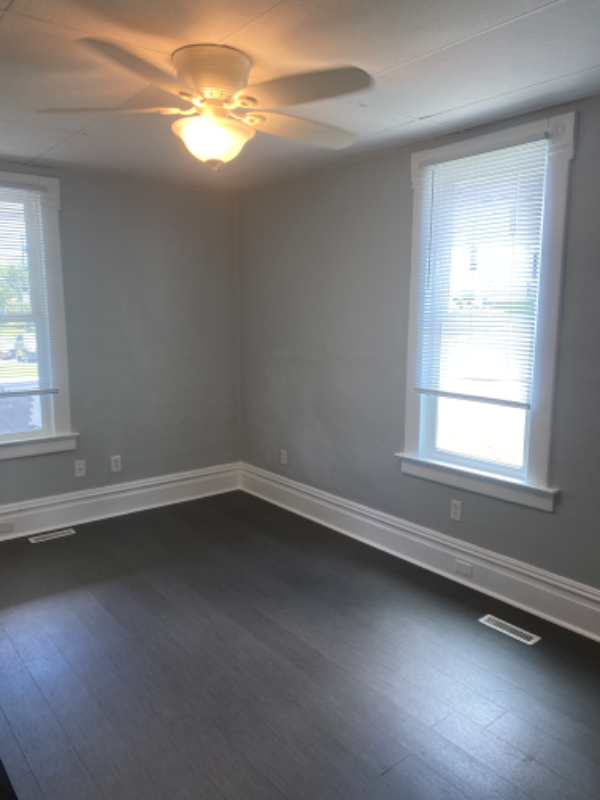 701 Dayton St - Photo 6 of 16