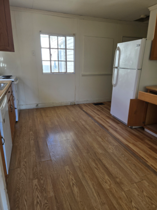 105 Adams Ave - Photo 2 of 18