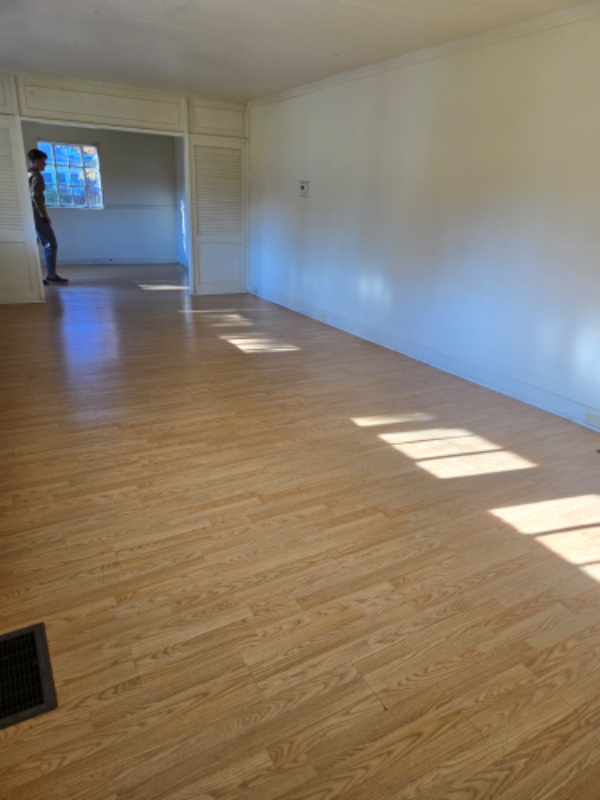 105 Adams Ave - Photo 3 of 18