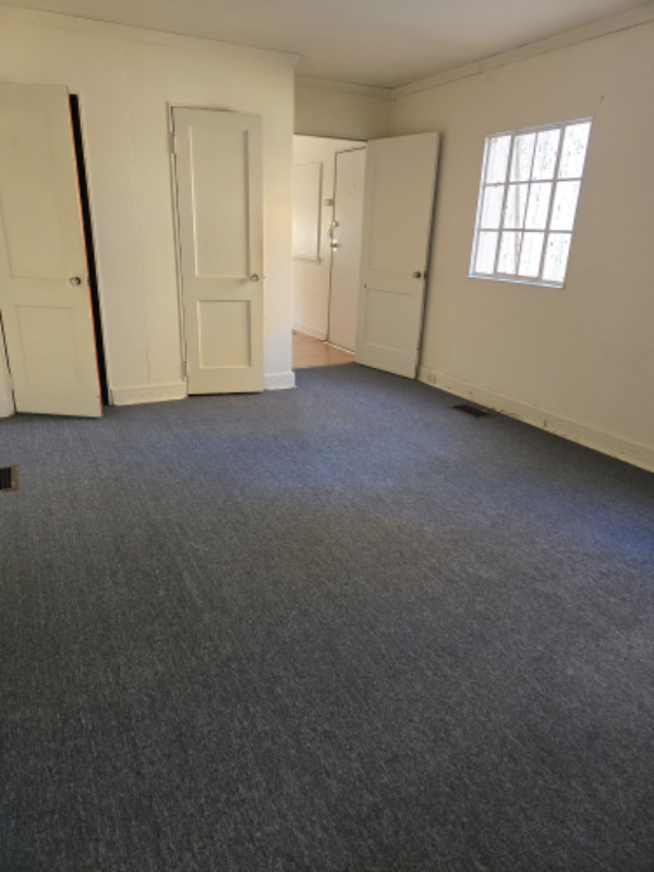 105 Adams Ave - Photo 6 of 18