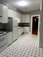 featured image of 283 Park Ave W #5