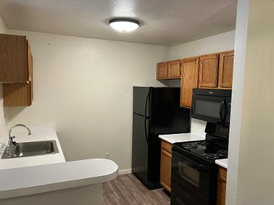 2820 17th Ave #106 - Photo 4 of 13