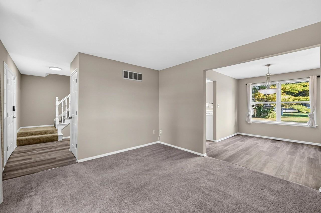 4034 French Oak Ln - Photo 4 of 27