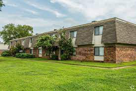 2718 Claudette Rd - Photo 3 of 4