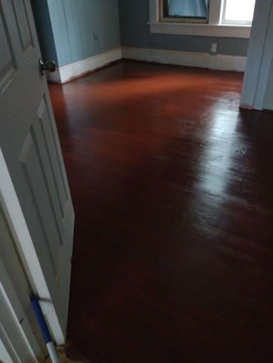 231 Egan St - Photo 5 of 7
