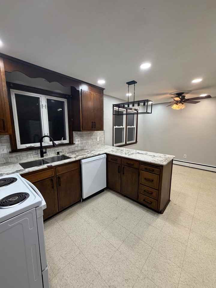 34 Holl St #34HOLLST - Photo 7 of 19