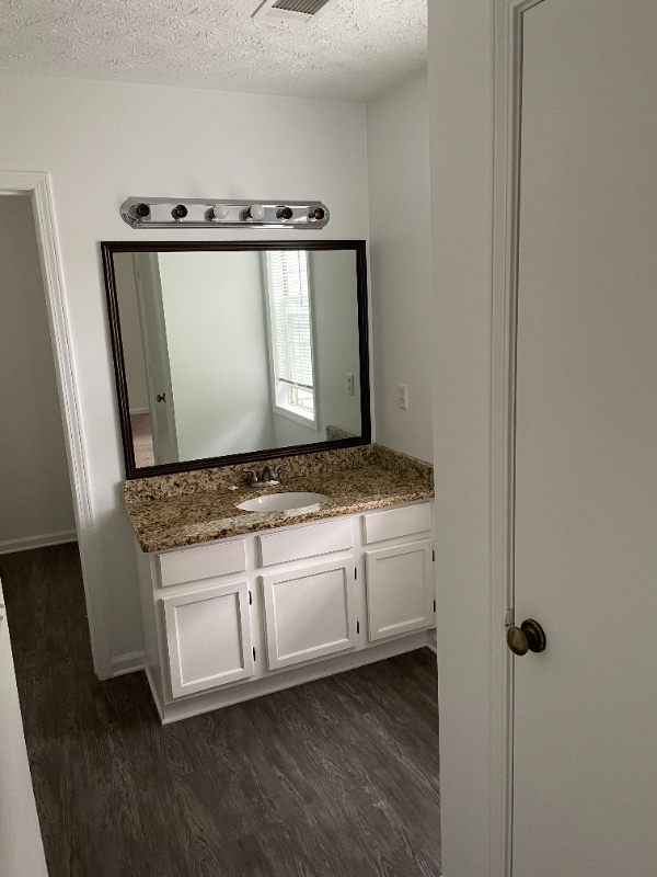 3230 Meadowlark Ln Nw - Photo 6 of 13