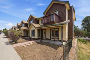 featured image of 1487 E Payton Way