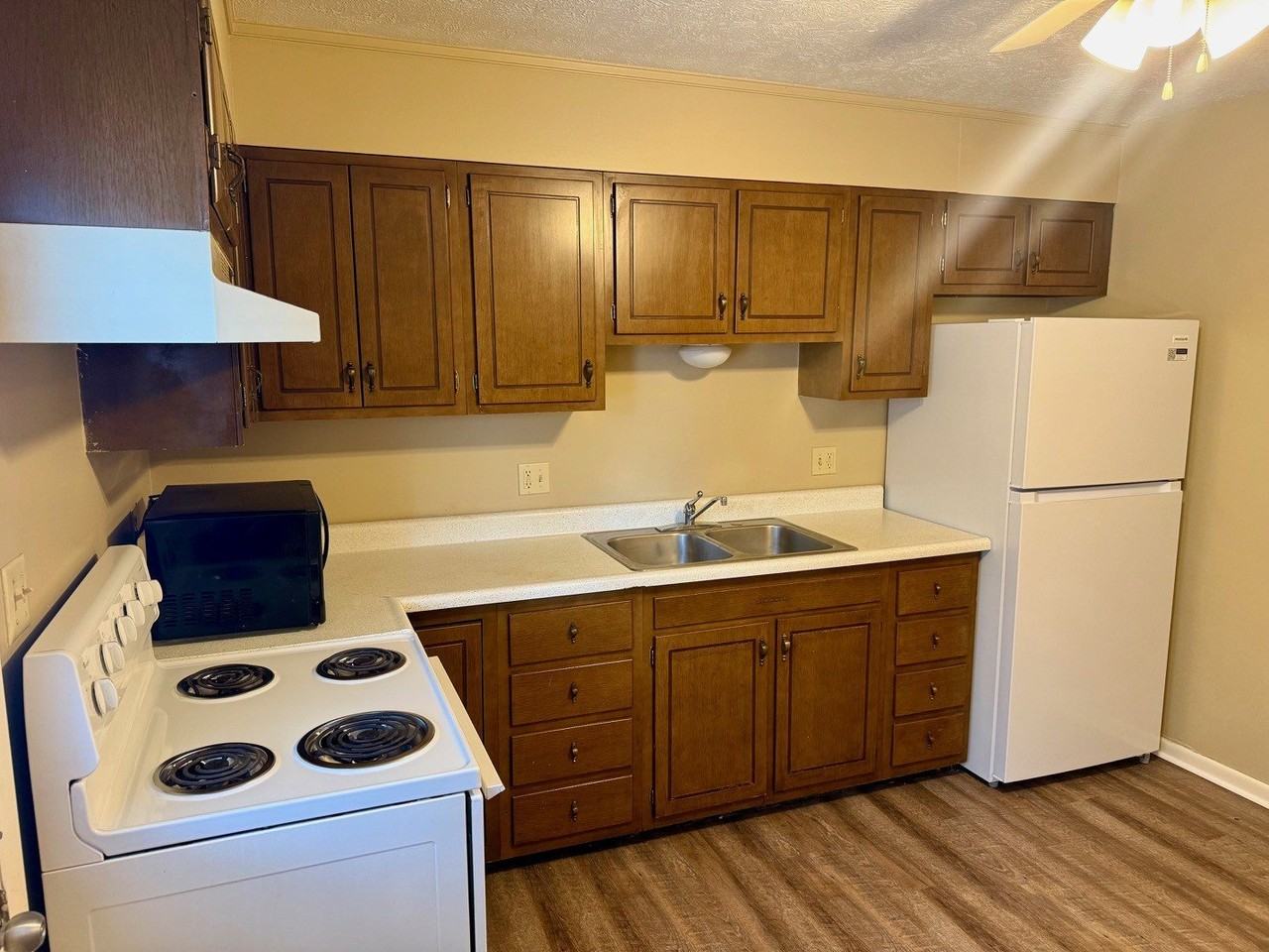 2305 Adams Ave #11 - Photo 6 of 17