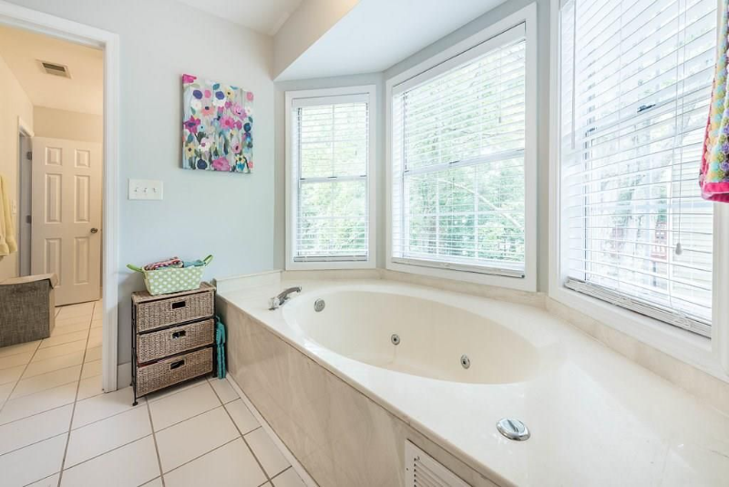 5036 Laurel Bridge Dr Se - Photo 6 of 20