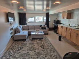 5614 W Melrose St - Photo 1 of 1