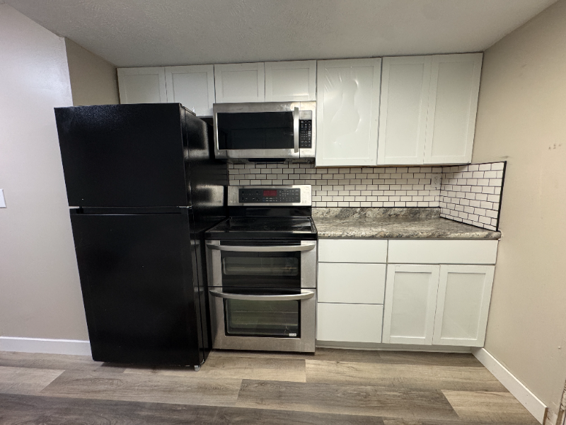 1057 Delphi Ave - Photo 6 of 9