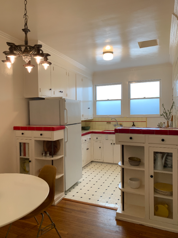 520 N Rossmore Ave #102 - Photo 6 of 19