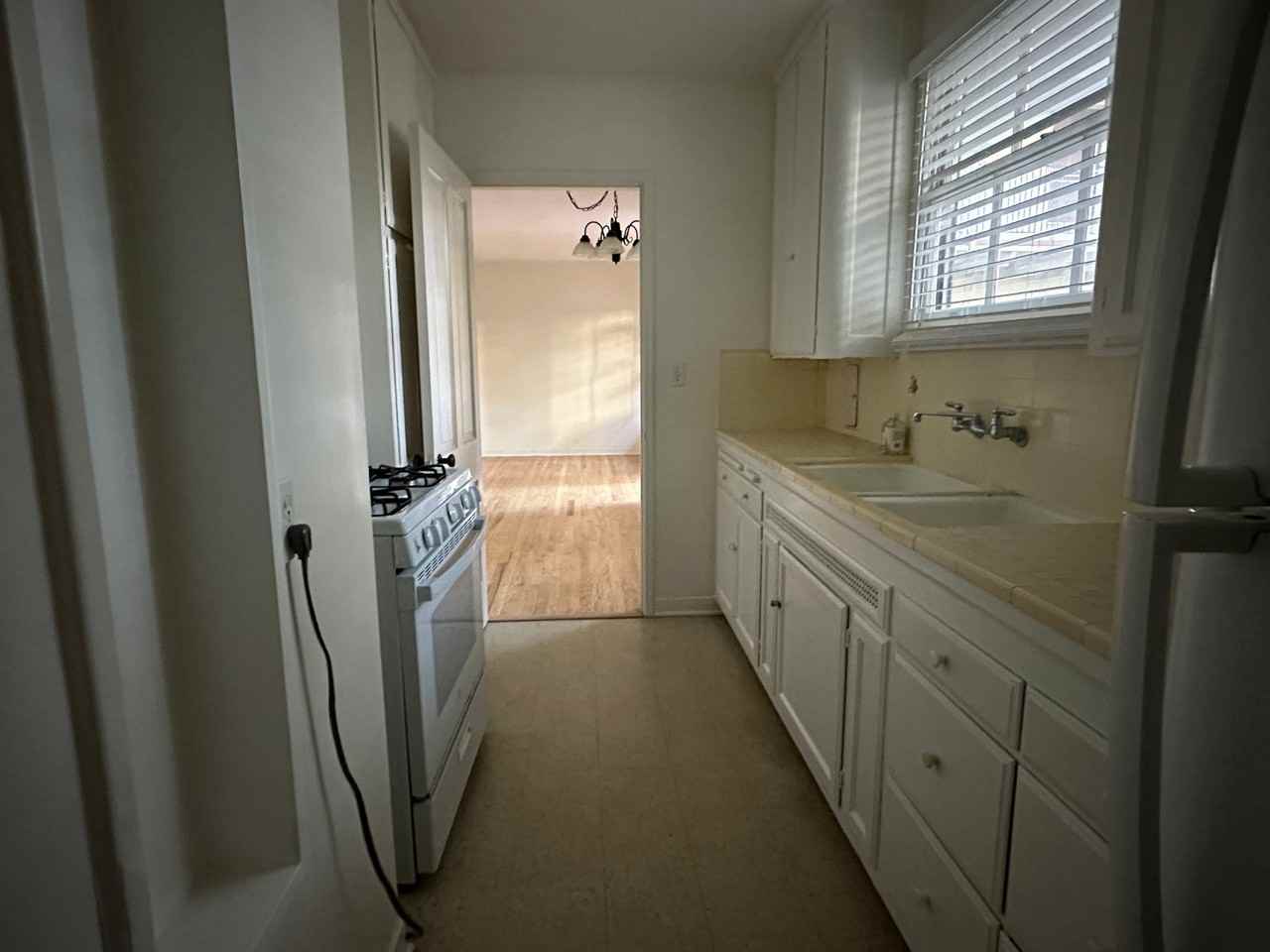 1616 Fair Oaks Ave #3 - Photo 7 of 13