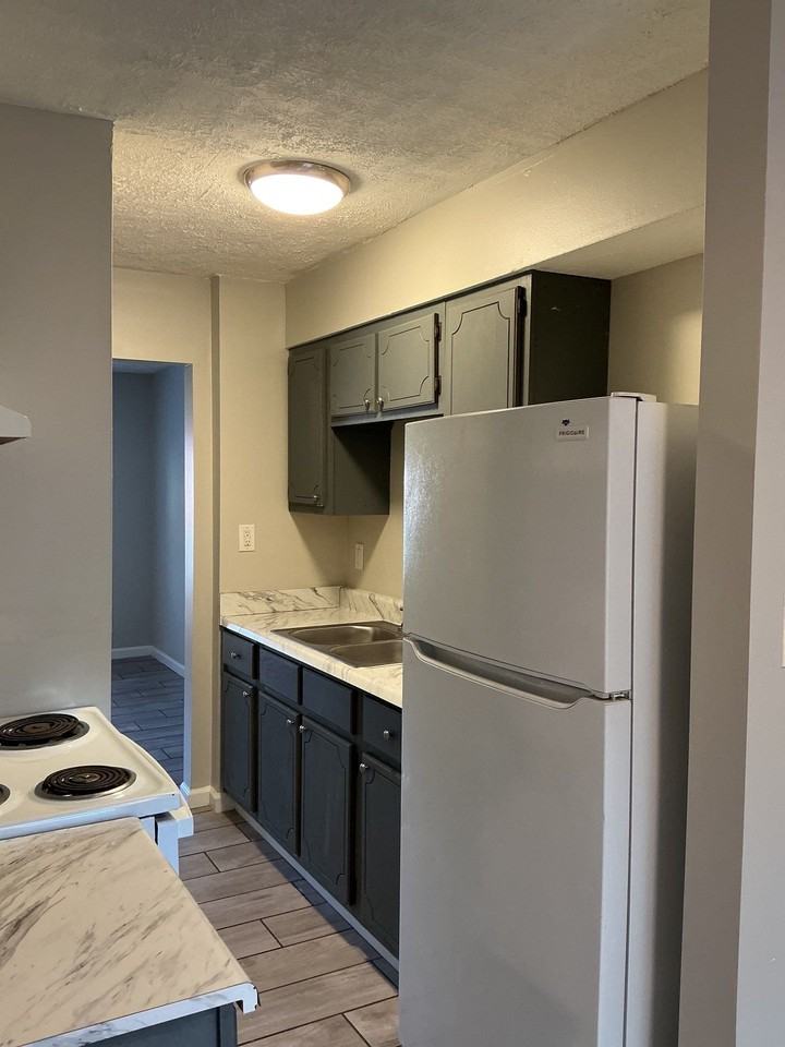 51 Gillman Lane #101 - Photo 3 of 8