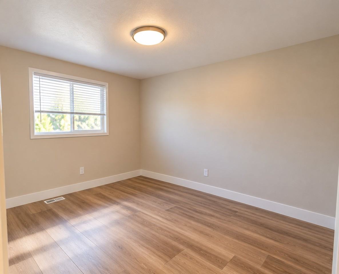 1267 Se Holman Ave #4 - Photo 6 of 8