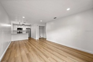 featured image of 5305 Se 28th Ln #D