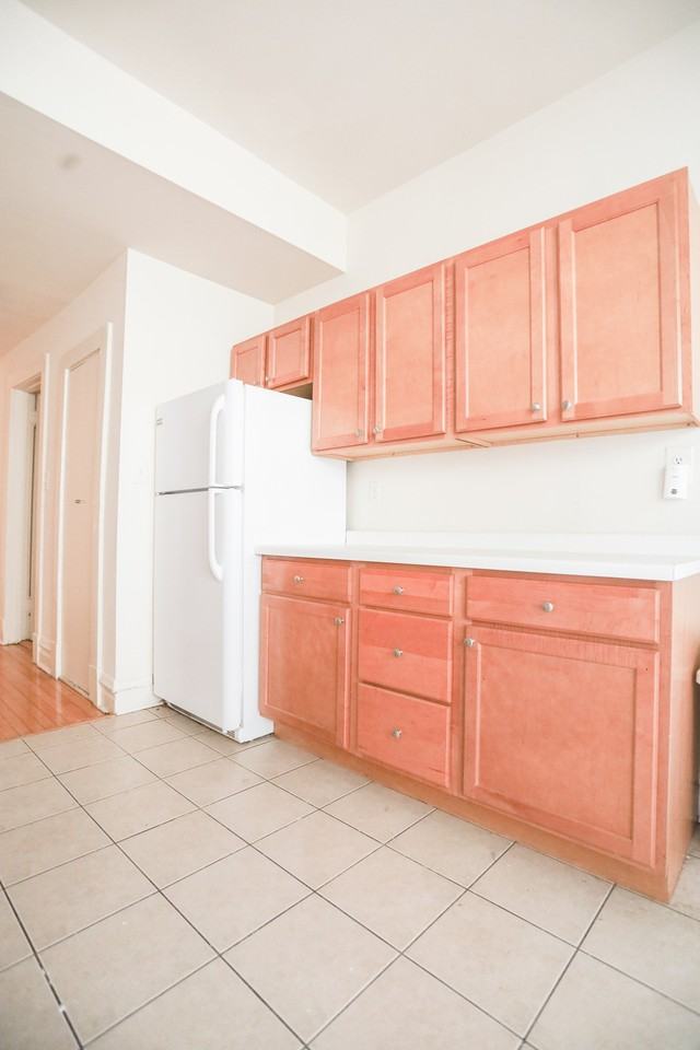 840 W Cornelia Ave #1 - Photo 7 of 13