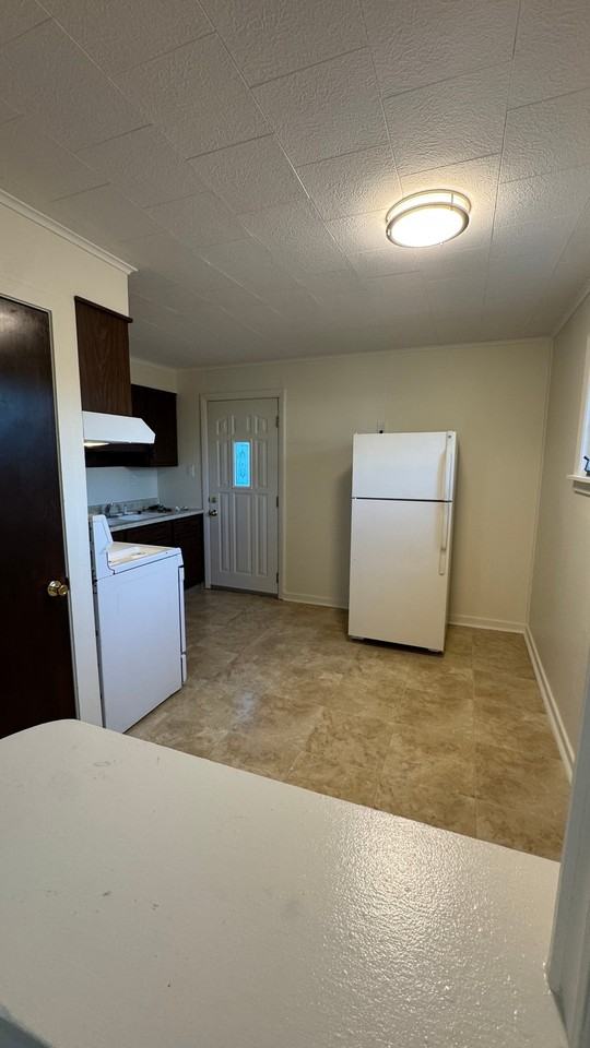 84 Ellwood Pl #84 - Photo 6 of 18