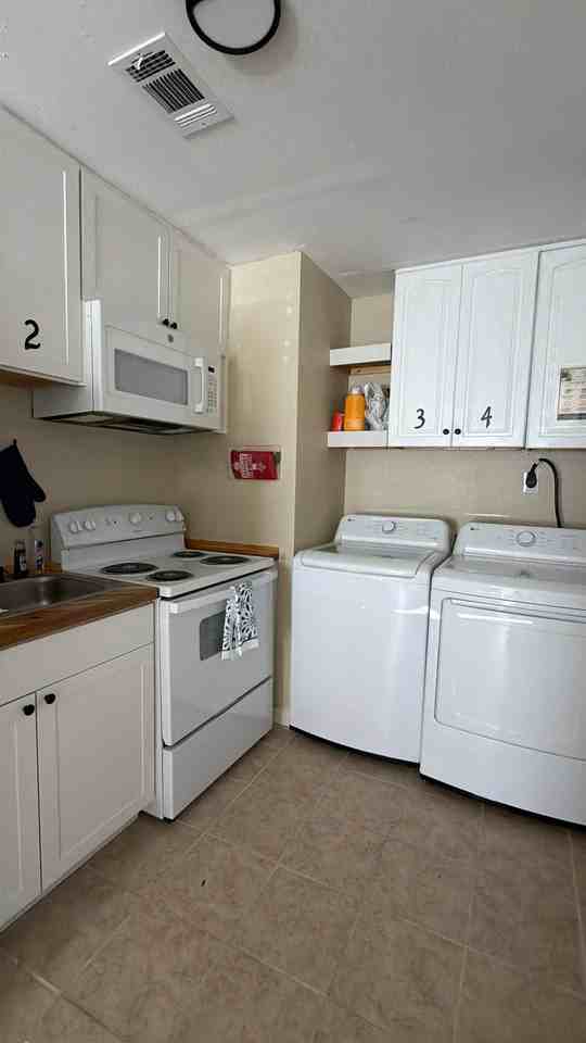 204 Omega St #4 - Photo 5 of 7