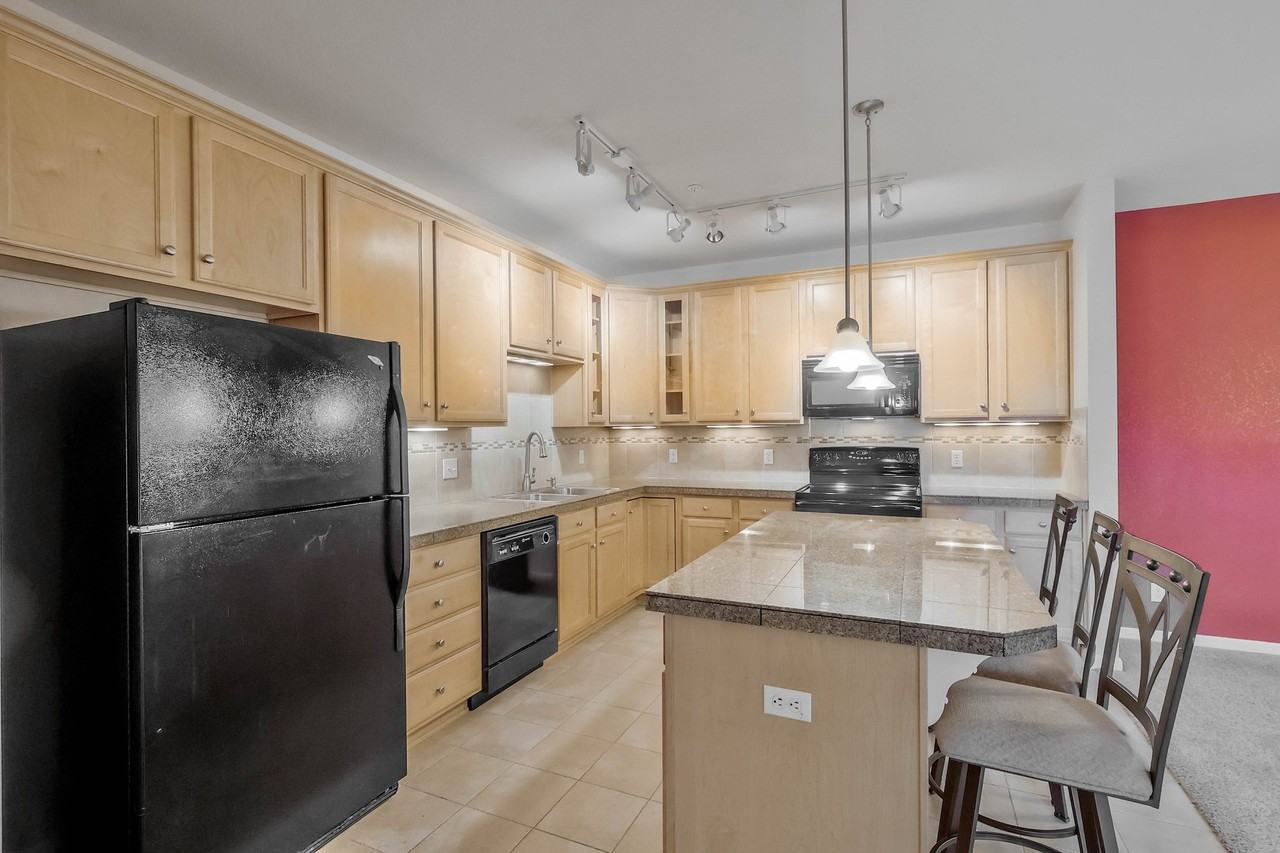 9318 Las Ramblas Ct #P - Photo 2 of 13