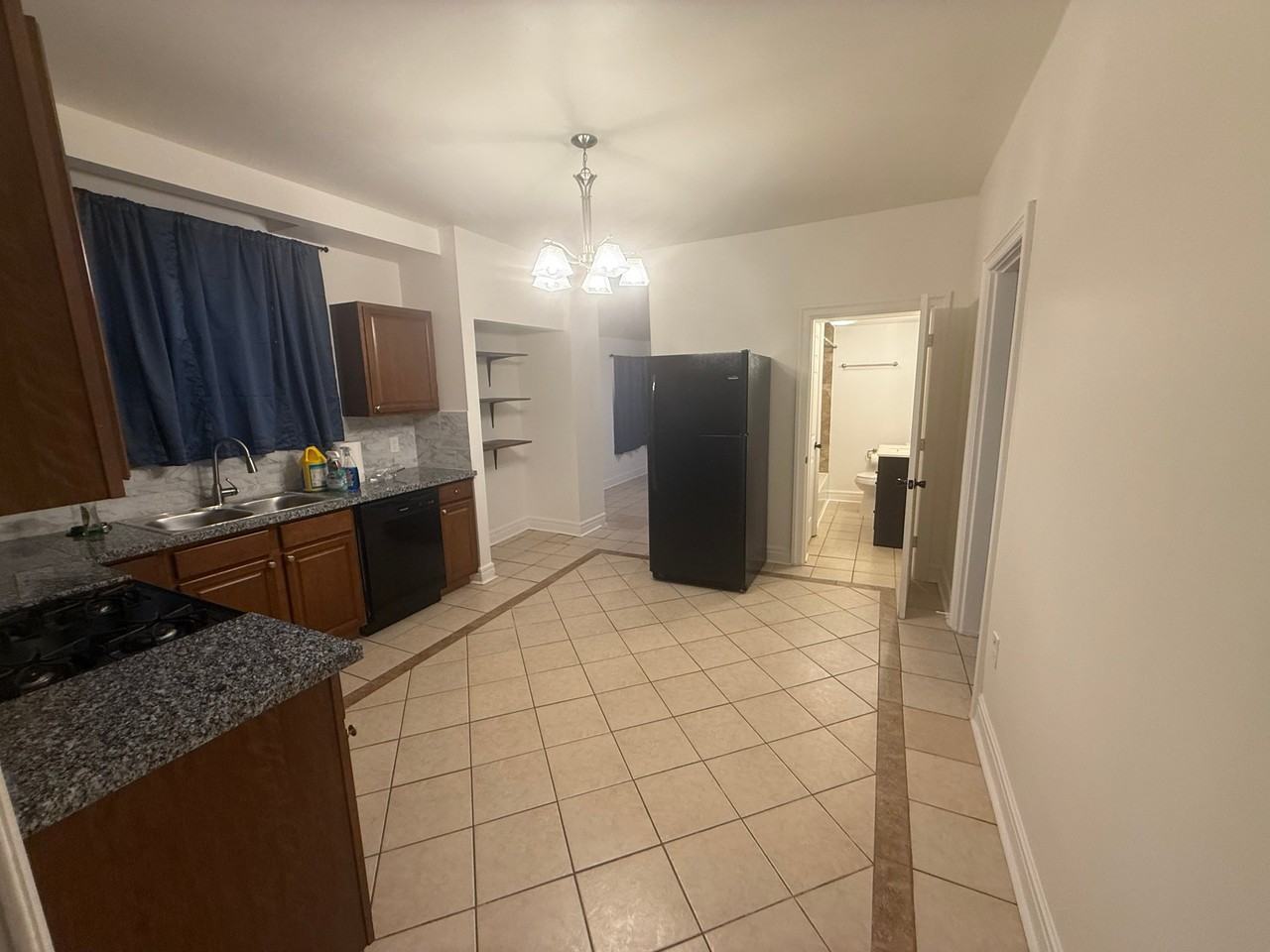 213 N 13th St - Photo 4 of 12