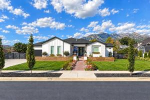 featured image of 252 W Conrad Ct #B