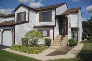featured image of 965 Manchester Cir
