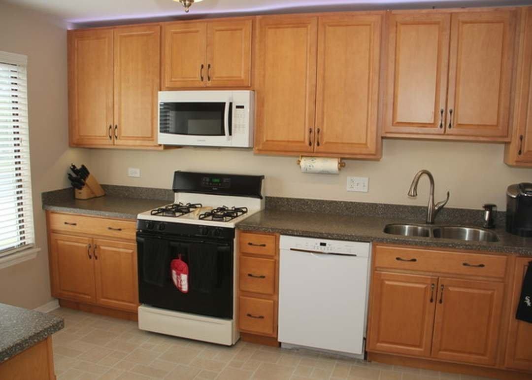 965 Manchester Cir - Photo 2 of 7