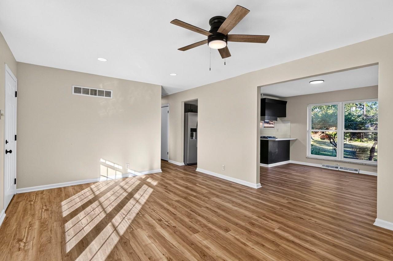 2624 Terri Lee Ct - Photo 5 of 19