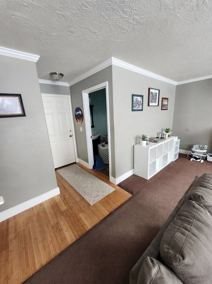 7586 N Park St - Photo 5 of 18