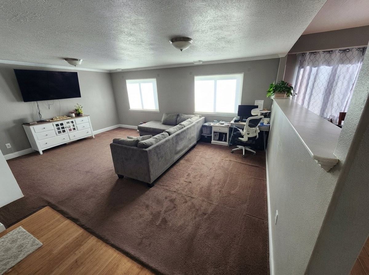 7586 N Park St - Photo 7 of 18