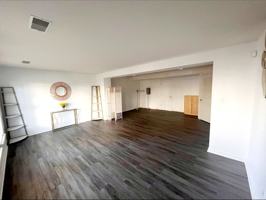featured image of 4942 Marshlake Ln