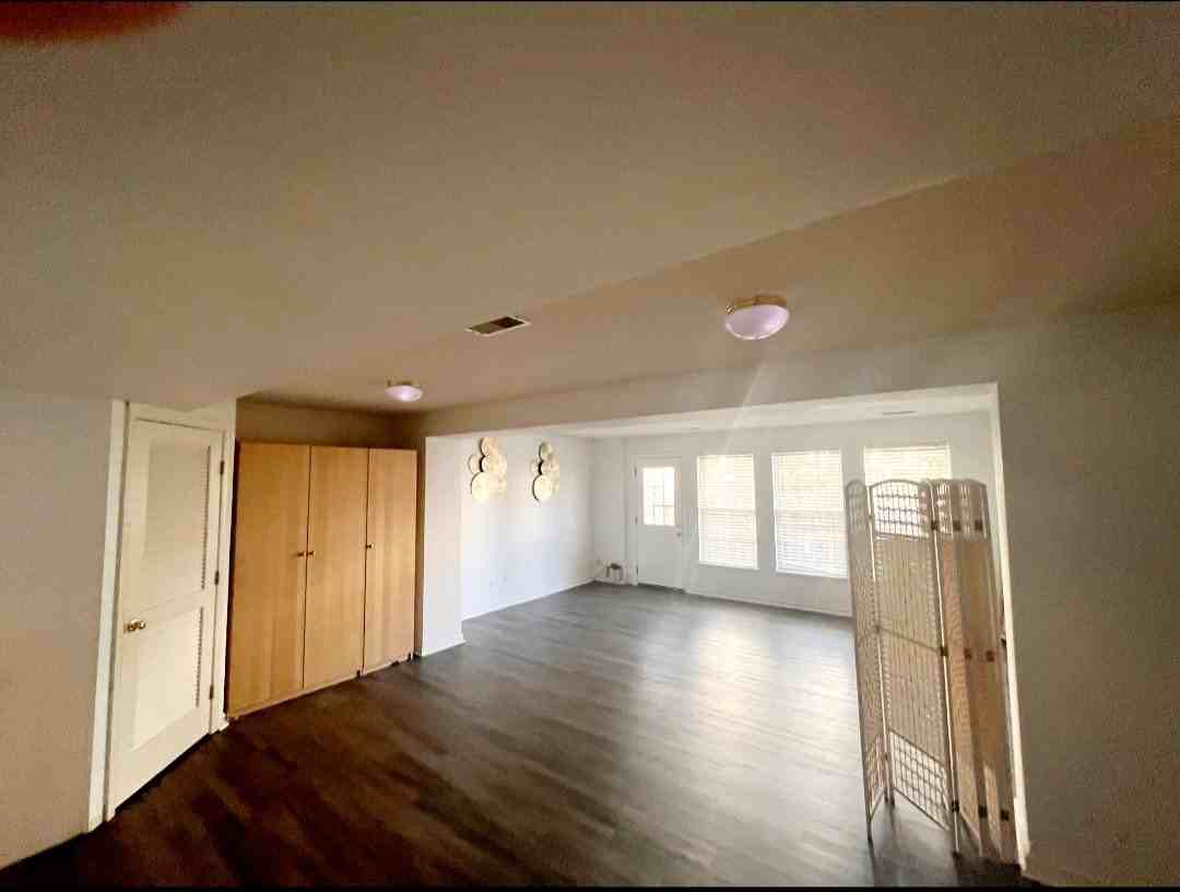 4942 Marshlake Ln - Photo 2 of 6