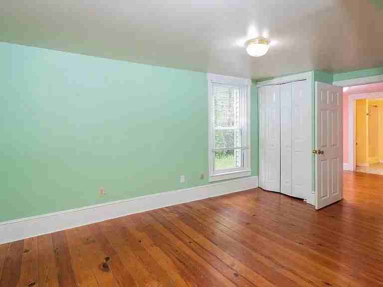 393 W Water St - Photo 4 of 17