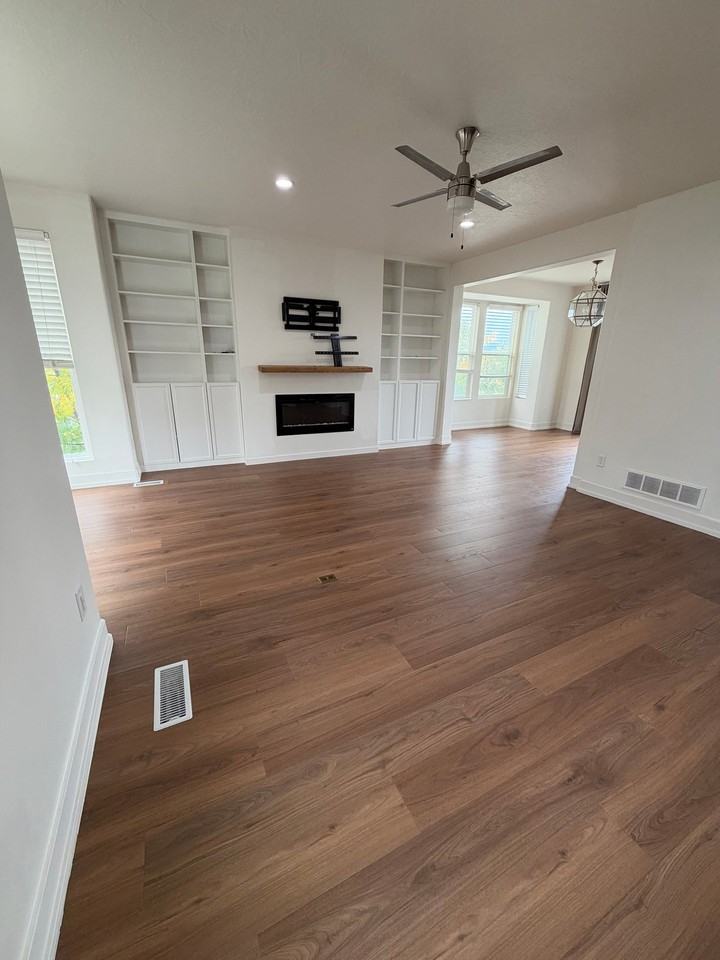 4931 W Daybreak Pkwy - Photo 2 of 15