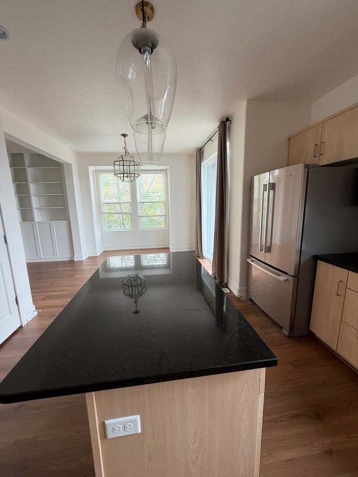 4931 W Daybreak Pkwy - Photo 4 of 15