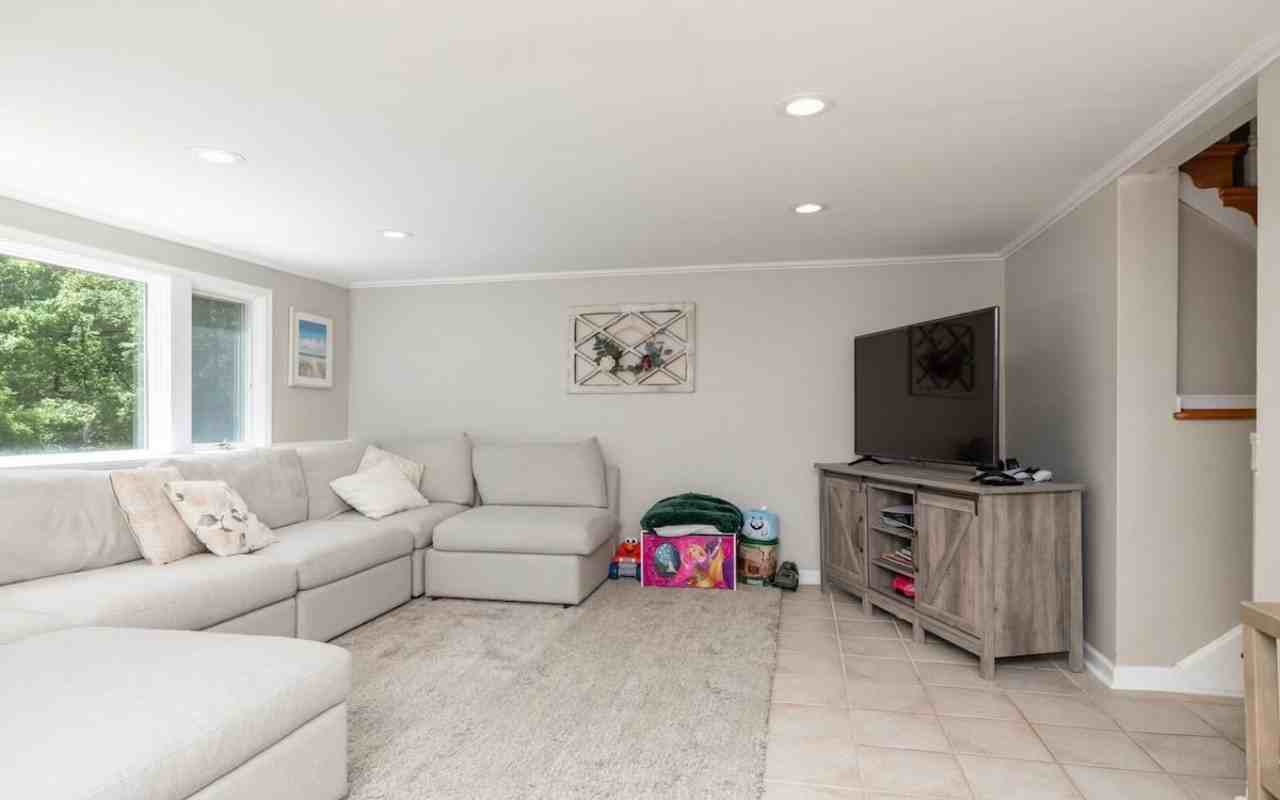 104 Delview Dr - Photo 4 of 20