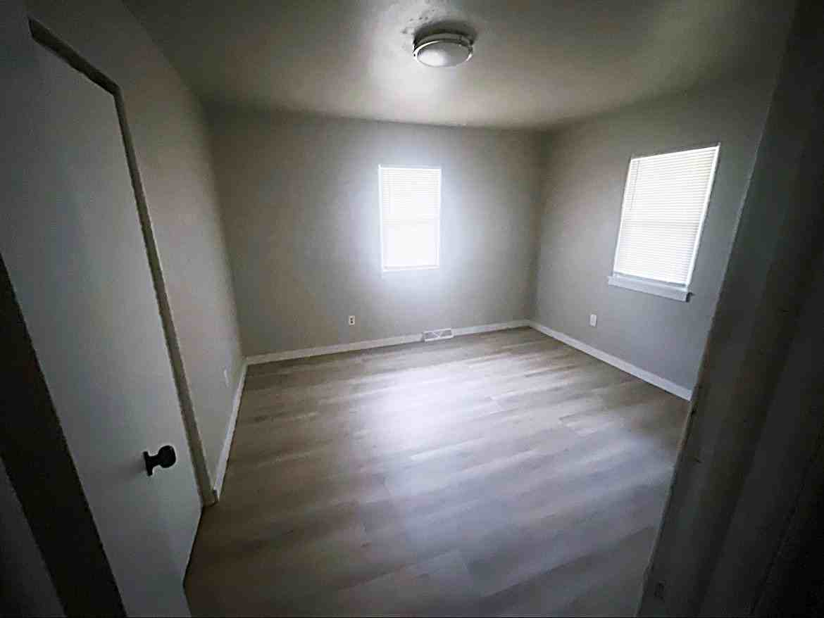 304 Hazel St #A - Photo 5 of 9