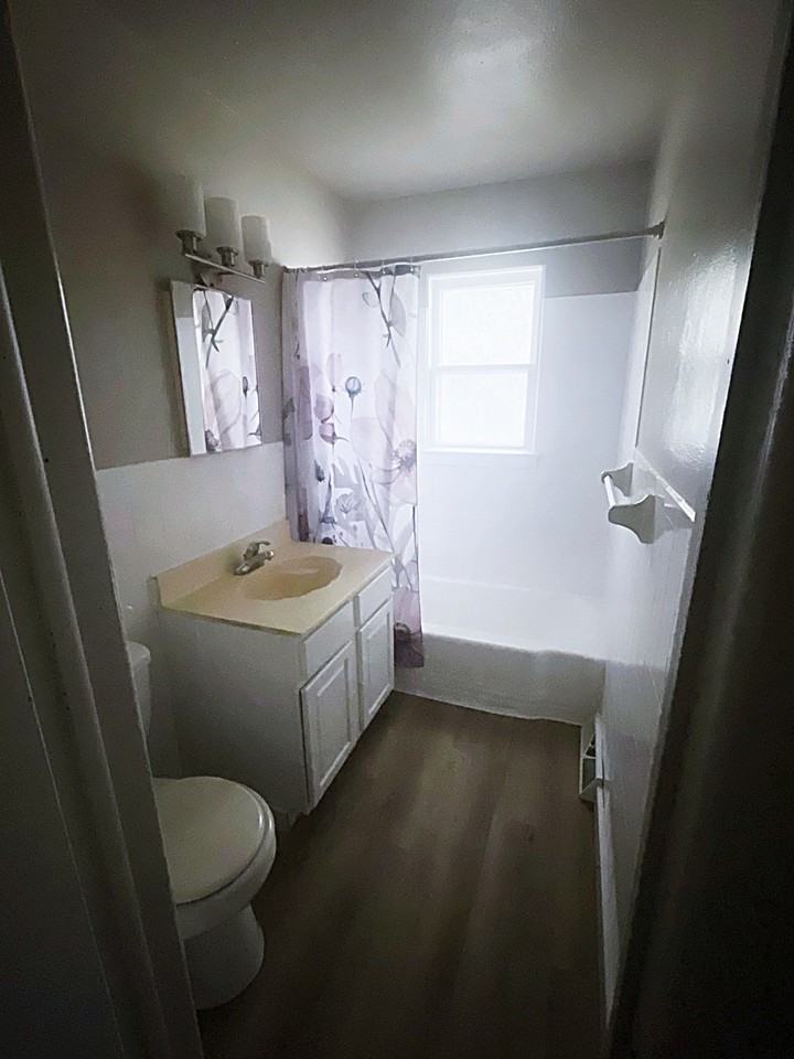 304 Hazel St #A - Photo 7 of 9