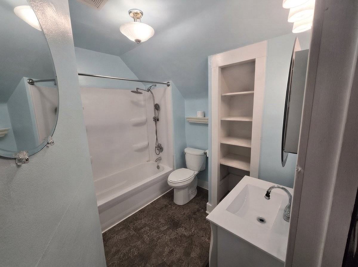 1502 Williamson St - Photo 4 of 12