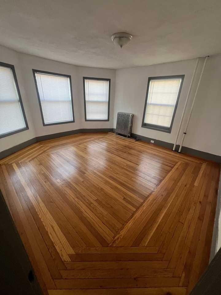 36 Mclellan St #2 - Photo 5 of 9