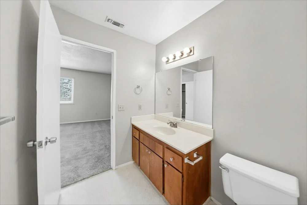 112 Cedar Rock Cir - Photo 2 of 10