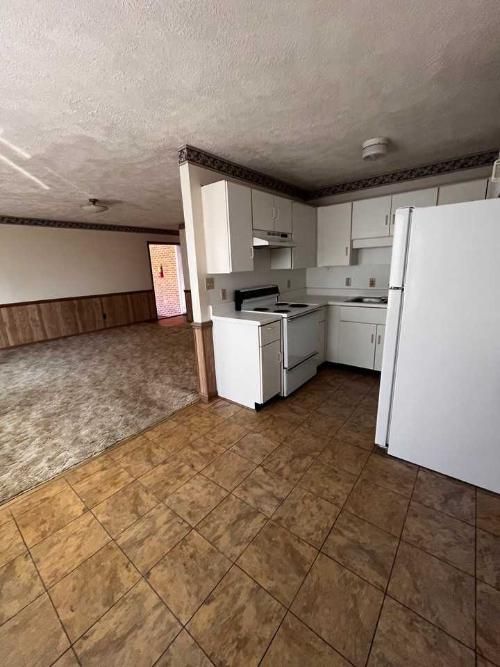 154 Kentuck Rd #24 - Photo 4 of 11