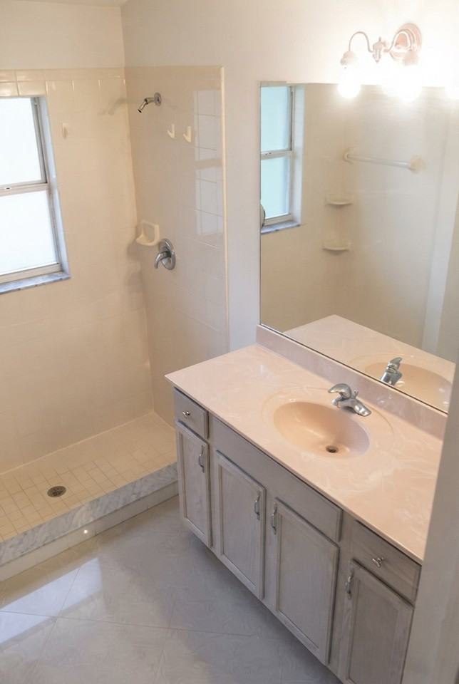 876 Mckenny Ave #2 - Photo 6 of 10